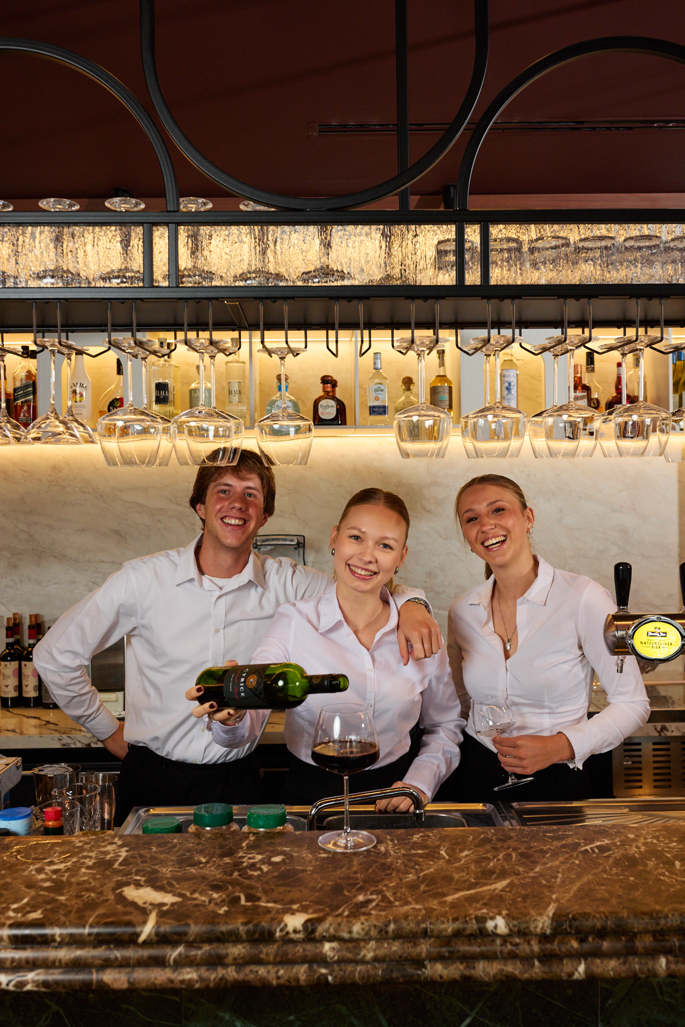 Gelijkwaardige beloning voor uitzendkrachten Horeca personeel inhuren