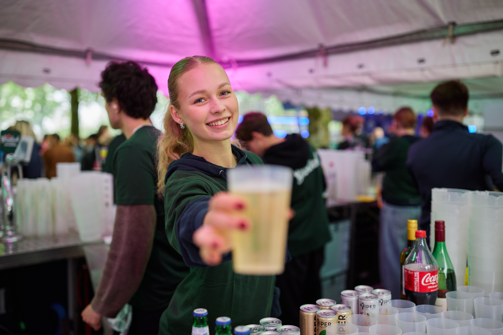 Wat is event crew? Waarom Local Heroes